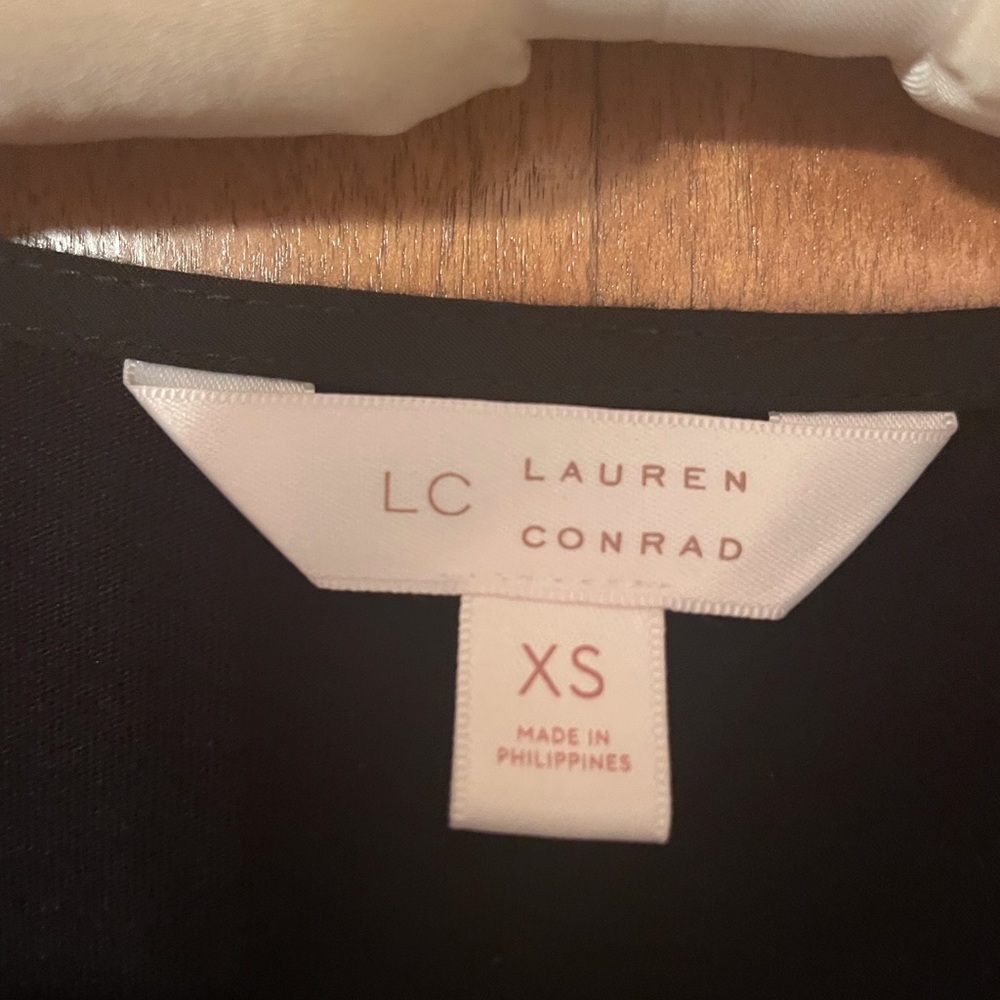 LC Lauren Conrad Blouse, Size XS - Picture 3 of 4